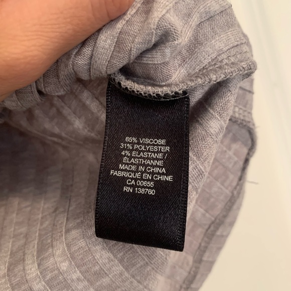 Grey fitted tank top - Picture 4 of 4